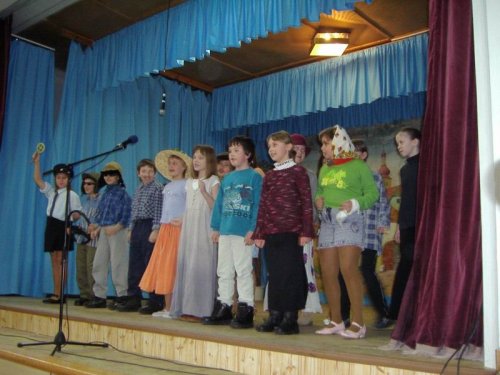 Hraje celá dědina aneb S veselou myslí na nesmysly. - 18.3.2006